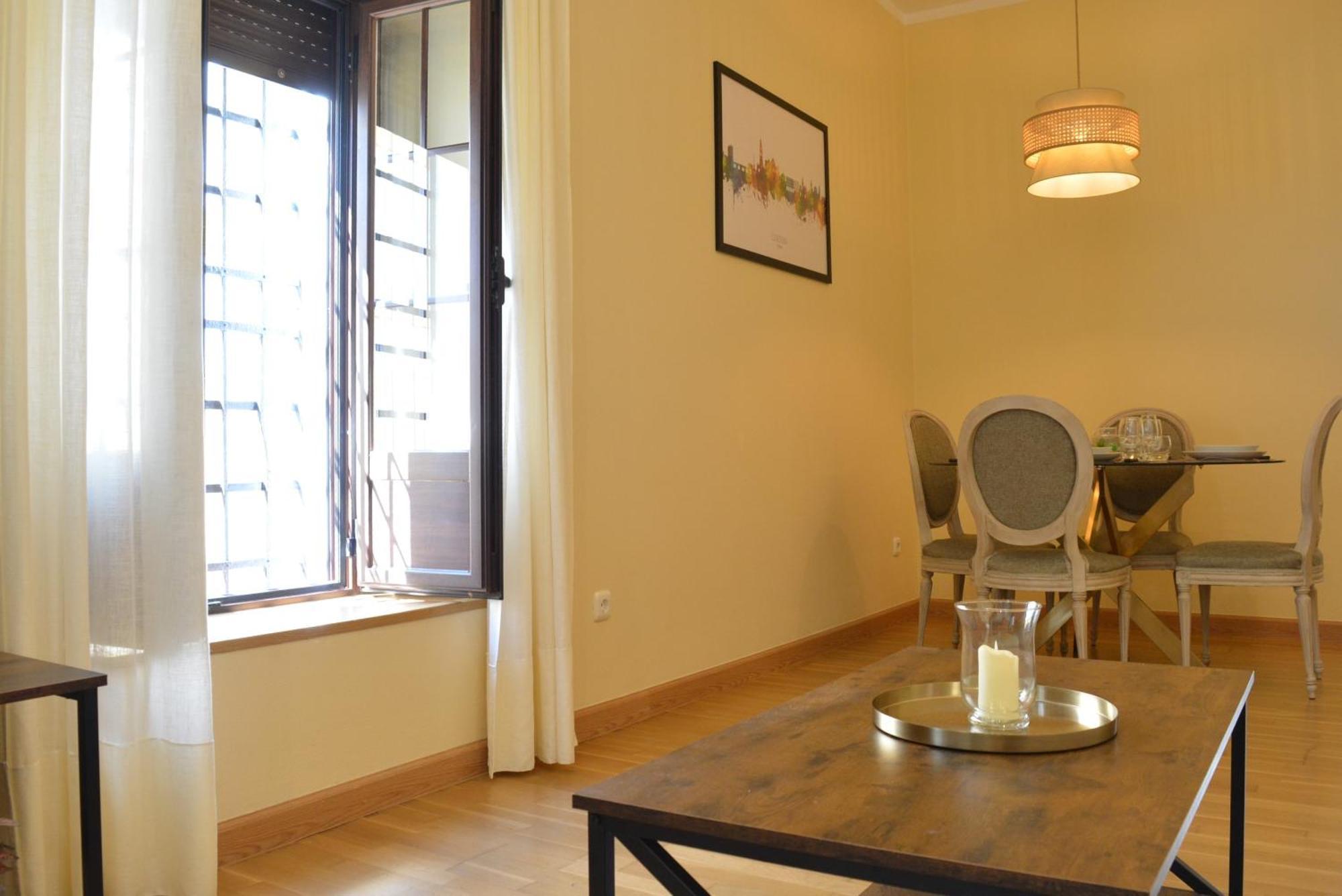 Apartamento Puerta De Cordoba- Exterior Con Balcones Экстерьер фото